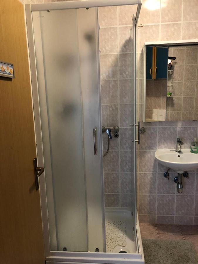 Olivia, Seaside Apartment In Medulin, Croatia Екстериор снимка